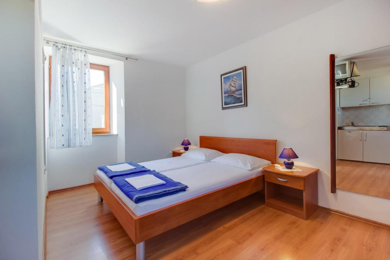 Apartments Rosa Mali Lošinj Exterior foto