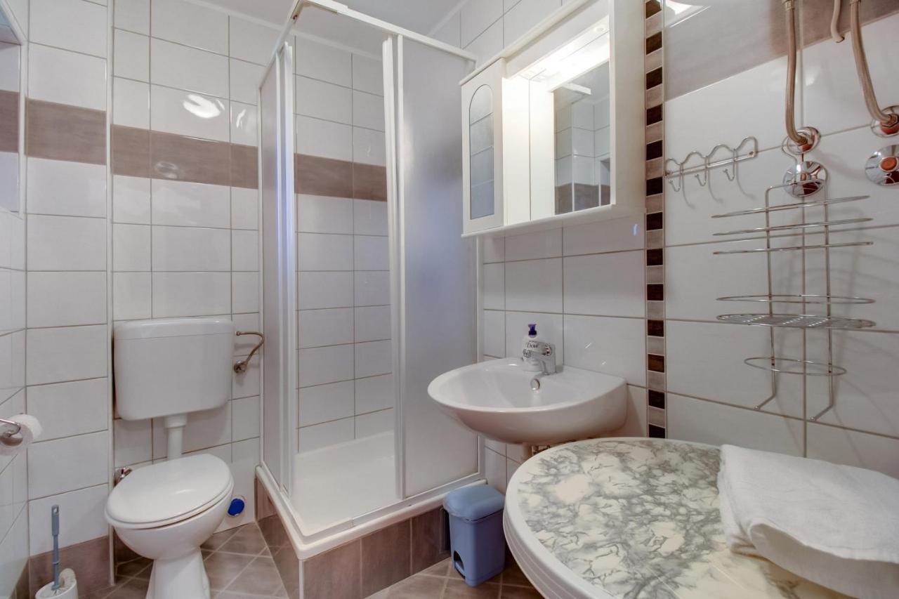 Apartments Rosa Mali Lošinj Exterior foto